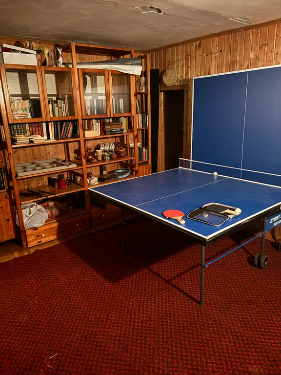 Часть дома рядом с озером