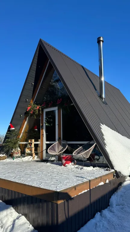 Коттедж Треугольный дом с баней и купелью вблизи Несвижа — аренда посуточно в Несвиж