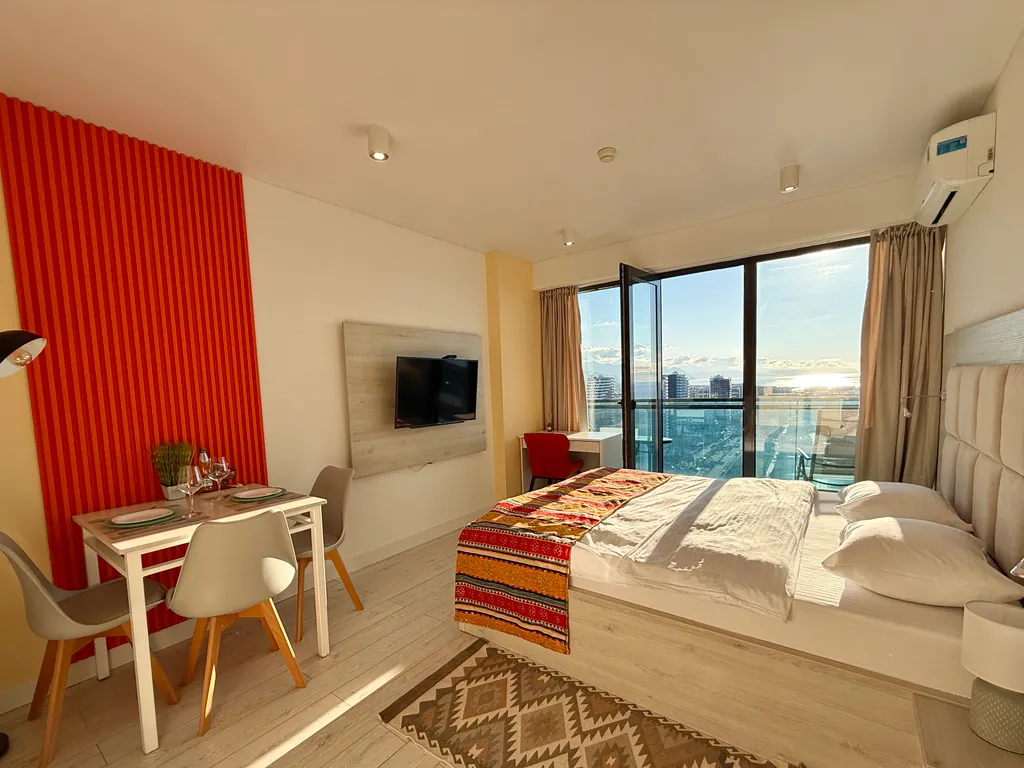 Beach Tower студия на берегу моря