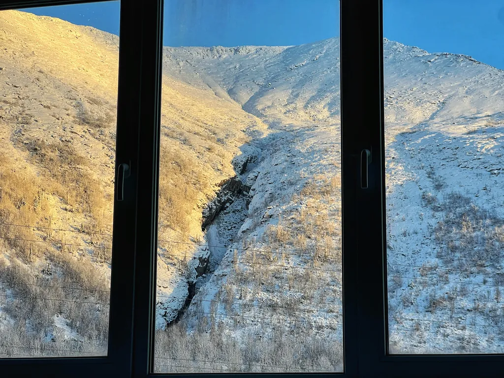 Стильная квартира с прямым видом на горы