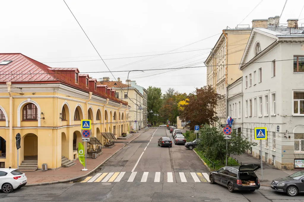 Дизайнерская квартира у набережной