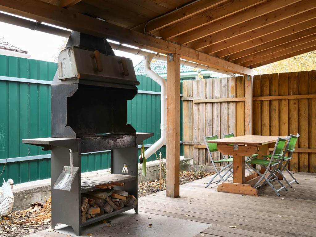 Коттедж с бассейном и баней