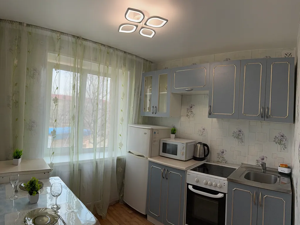 Уютная квартира в центре города — аренда посуточно в Артём