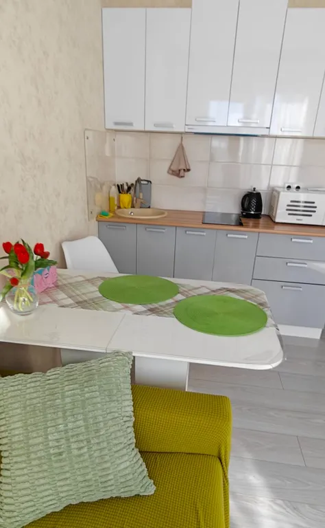 Уютная большая студия с балконом