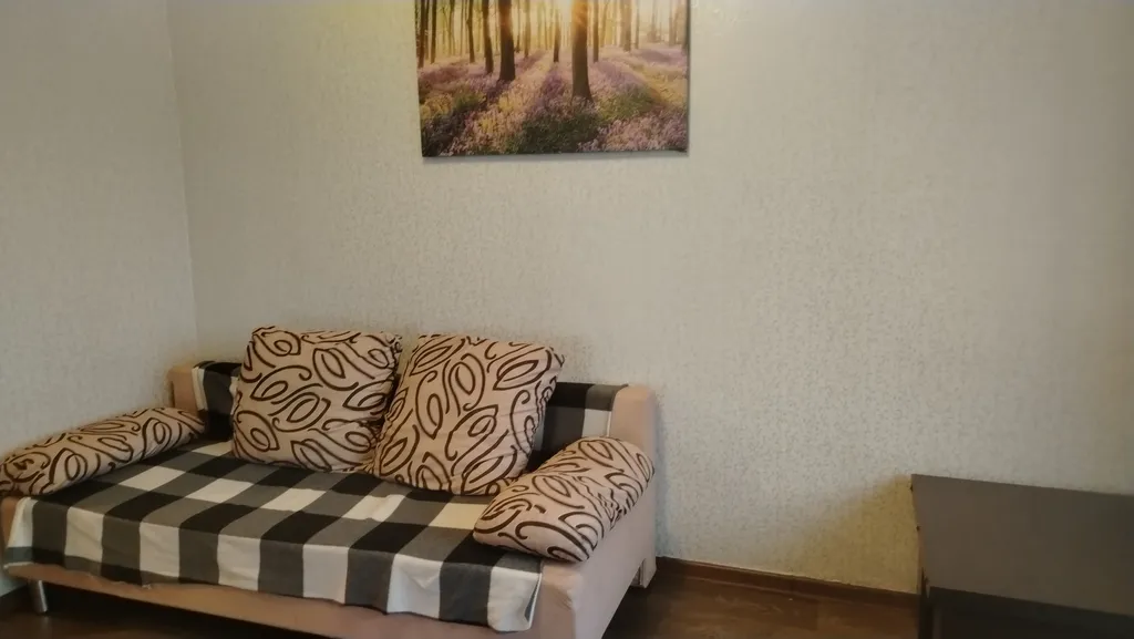 Квартира с видом на горы в ближайшем доме к Старому озеру напротив парка