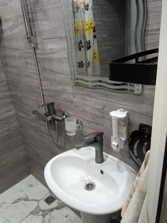 Двухуровневая студия уютная и комфортная, близко пляж, набережная и парк