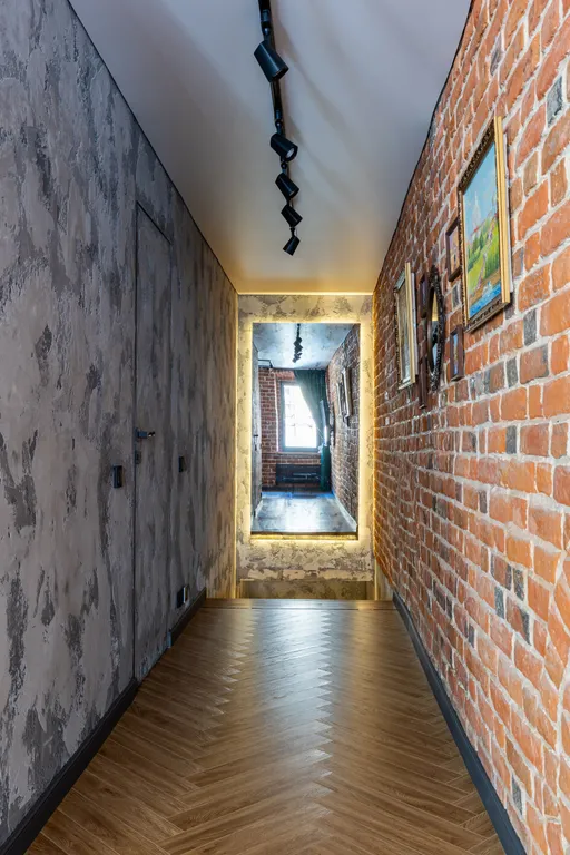 2 этажа винтажной классики в Лофте в минуте от Кремля