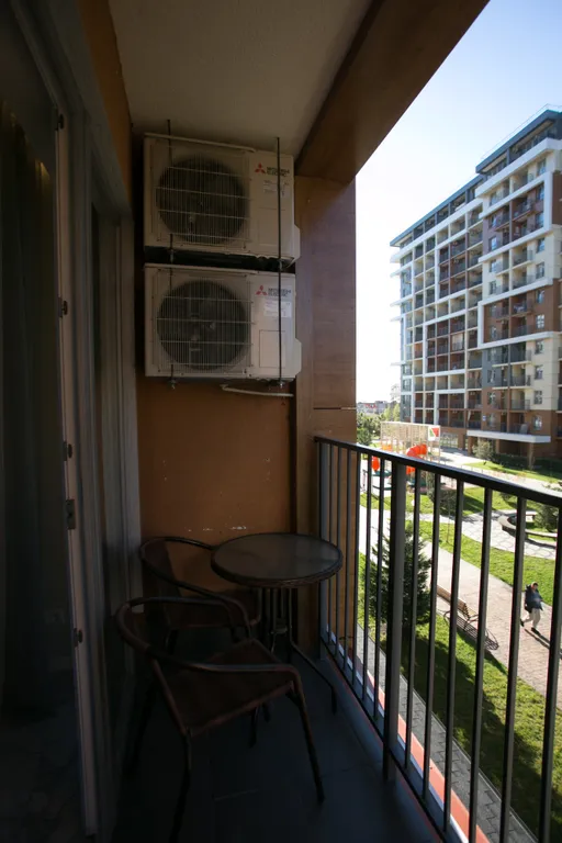 Студия на первой береговой