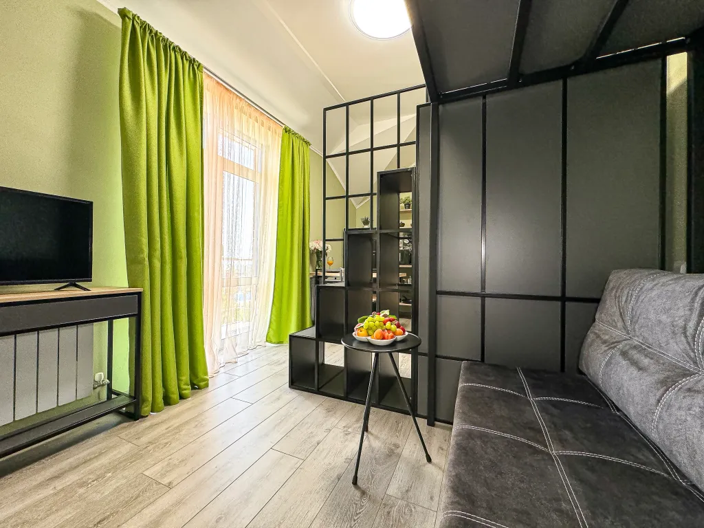 Уютная квартира-студия с балконом