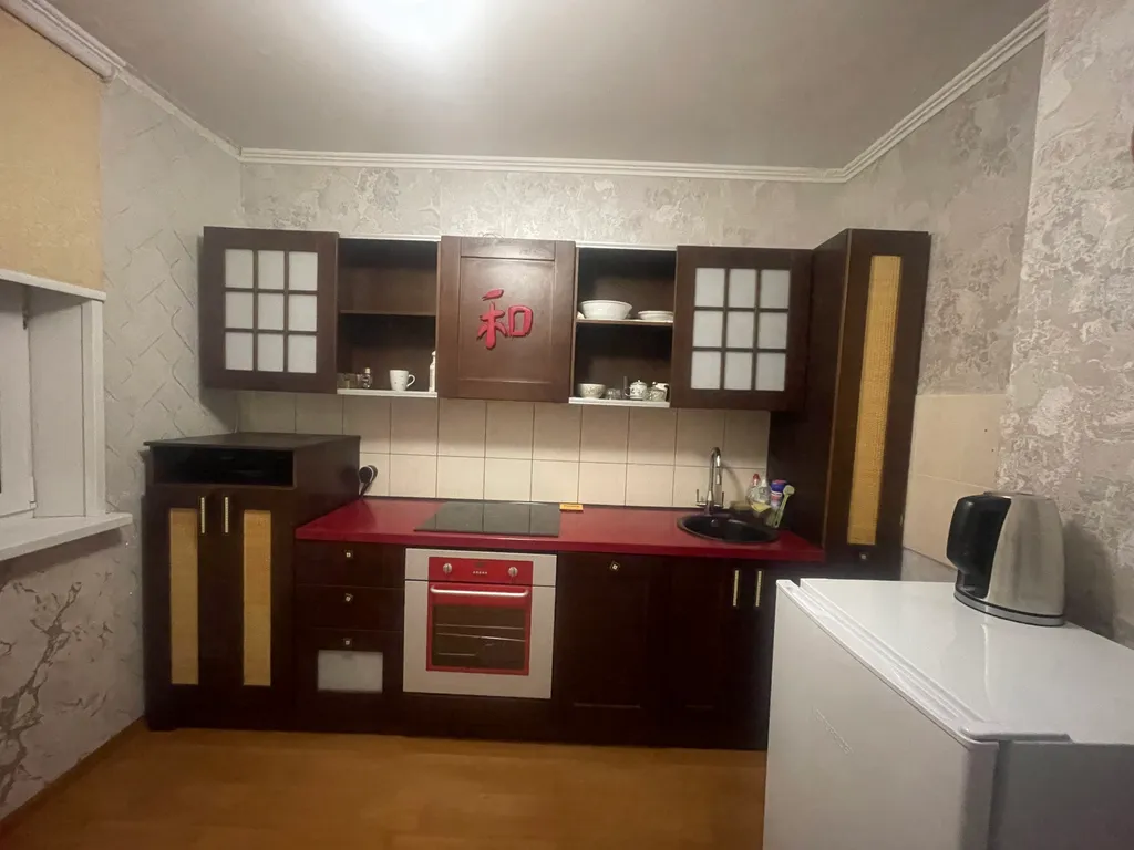 Минута от метро