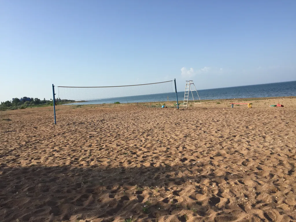 Домик с красивым двором