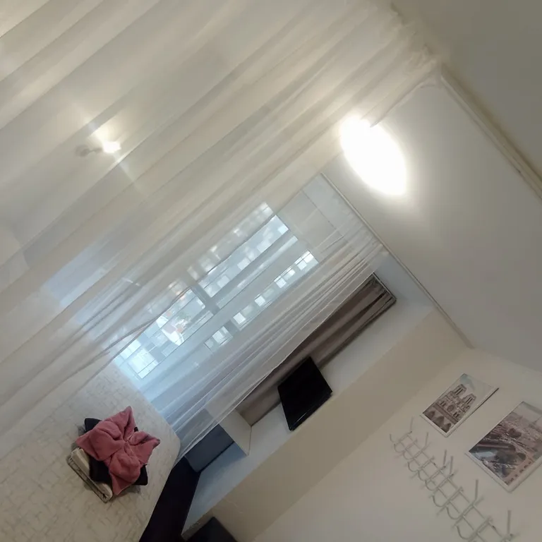 Квартира с балдахином, балконом с лаундж зоной для чая и кофе