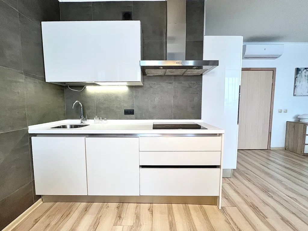 Квартира Квартира Просторная студия с кондиционером 14 этаж над УГМК-Арена / Гринвич — Екатеринбург