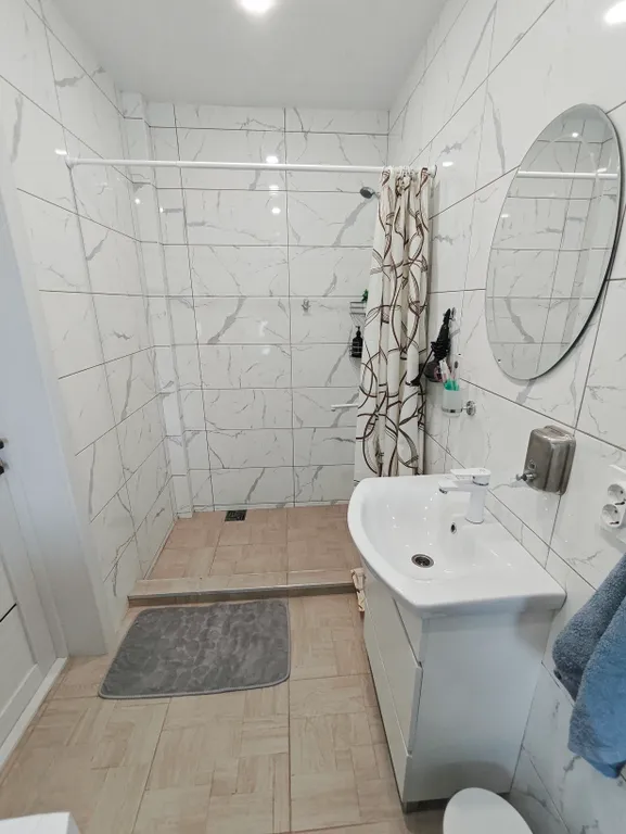 Светлая студия в центре (№13)