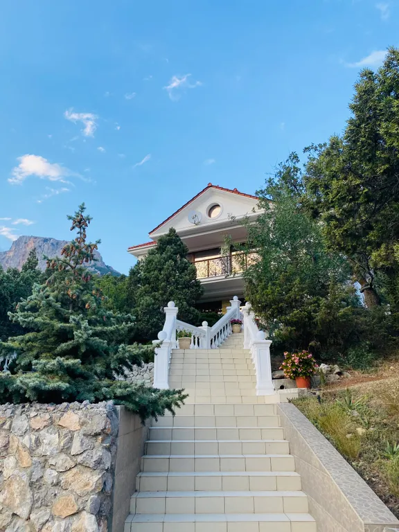 Коттедж Загородный дом в можжевеловом лесу — аренда посуточно в Севастополь