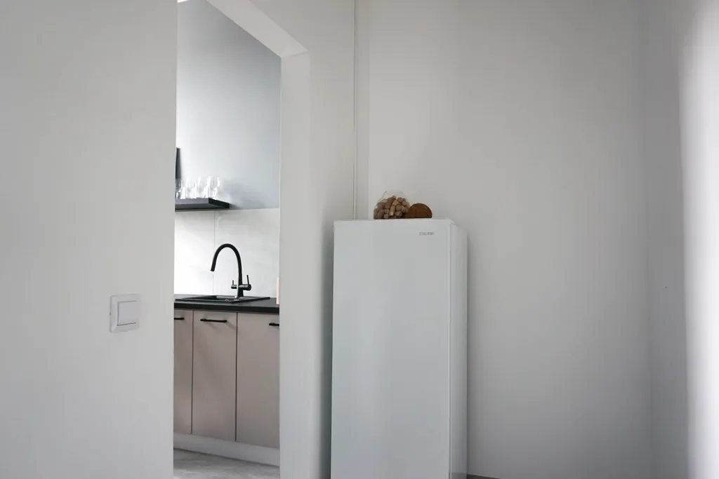 Квартира Двухкомнатная квартира возле зоопарка — Калининград