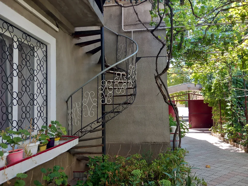 Квартира в частном доме в пяти минутах от моря