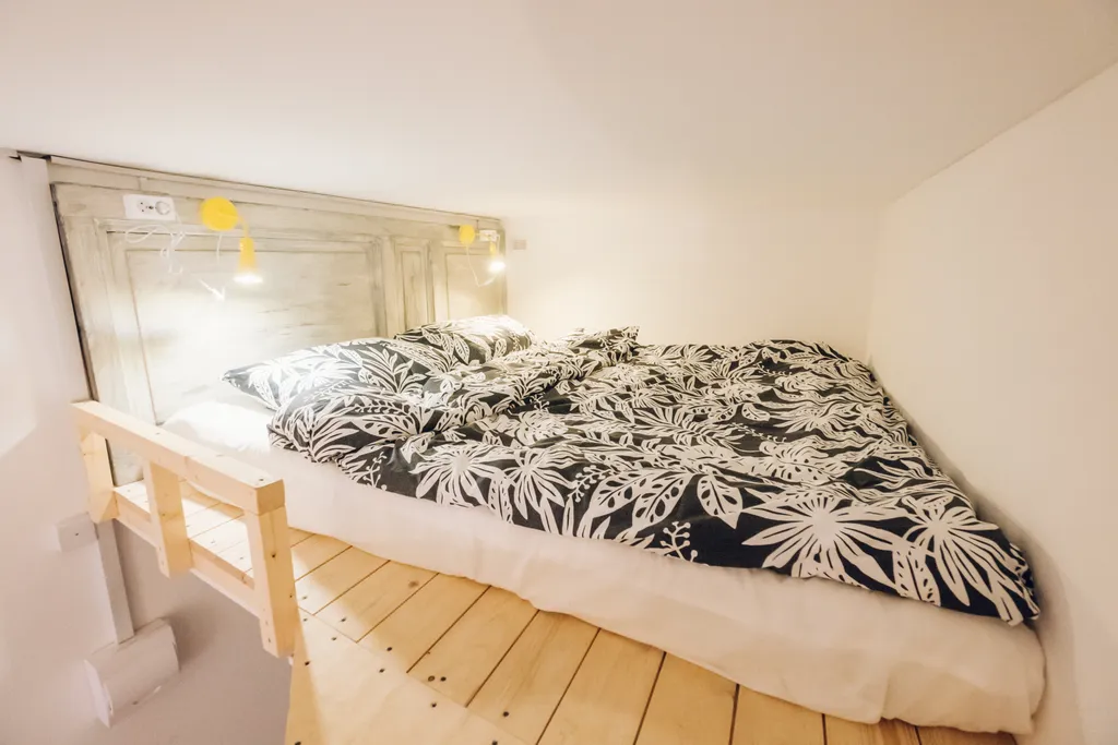 Квартира Квартира Студия с камином Loft 1 рядом с Московским вокзалом — Санкт-Петербург