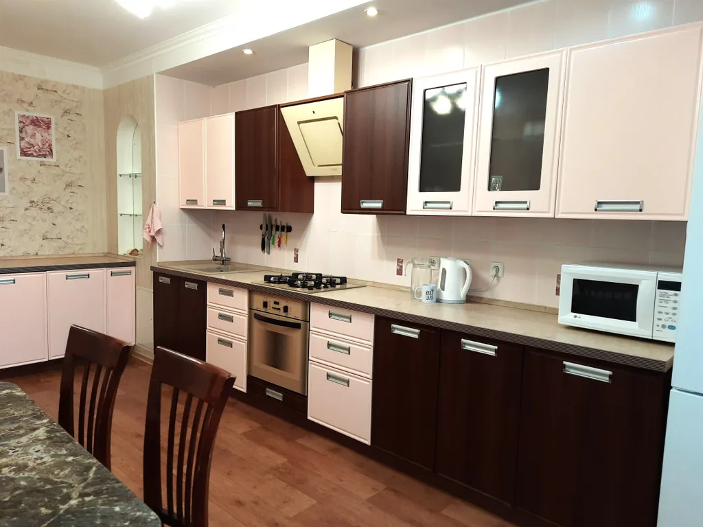 Семейная трёхкомнатная квартира на въезде в город