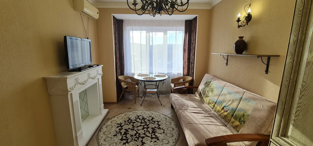 Квартира Квартира Соколиное гнездо с видом на горы в центре города — Горячий Ключ