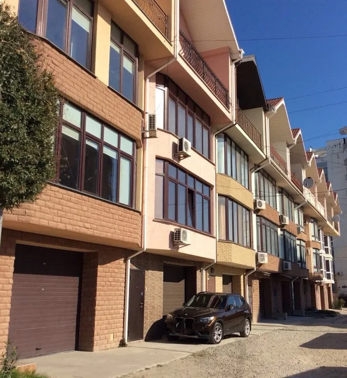 Апартамент с уютным двориком в Мисхоре, в частном доме