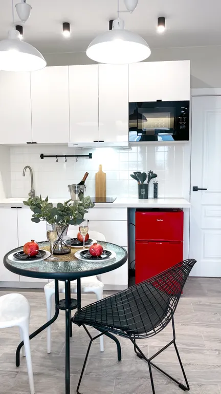 Слоники с видом на море Пик Южный