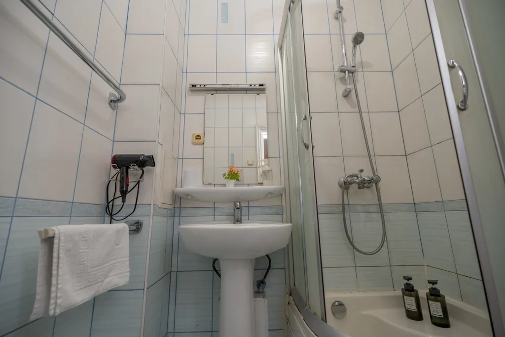 Квартира Квартира 4-местный двухкомнатный "Семейный улучшенный" с балкончиком — Ярославль