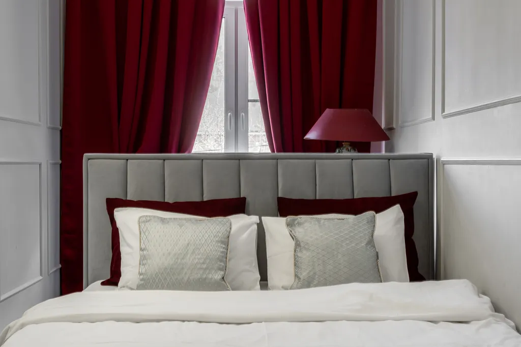 Четырехкомнатная квартира с бaлкoнoм в цeнтрe