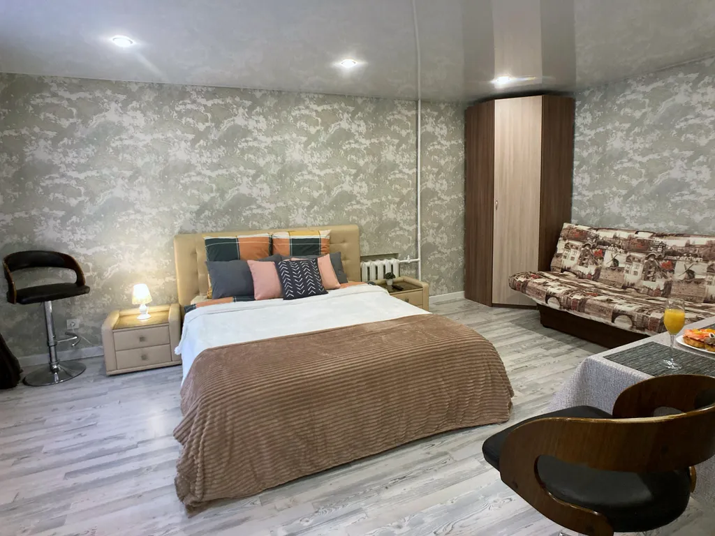 Студия у театра Театр, рядом парковка