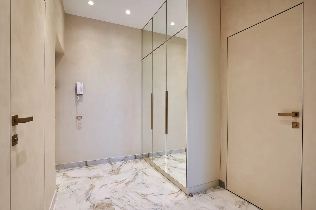 Метрополь ЛаМар (3-х комн люкс) апартаменты с балконом и бассейном на