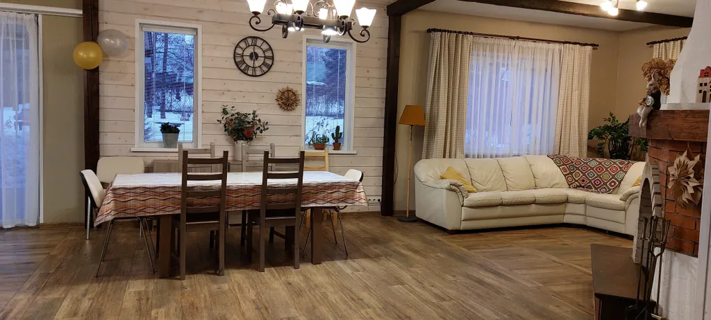 Коттедж Коттедж под сенью лесных деревьев — Москва