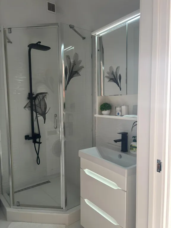 Новая и очень уютная квартира рядом с трассой М4