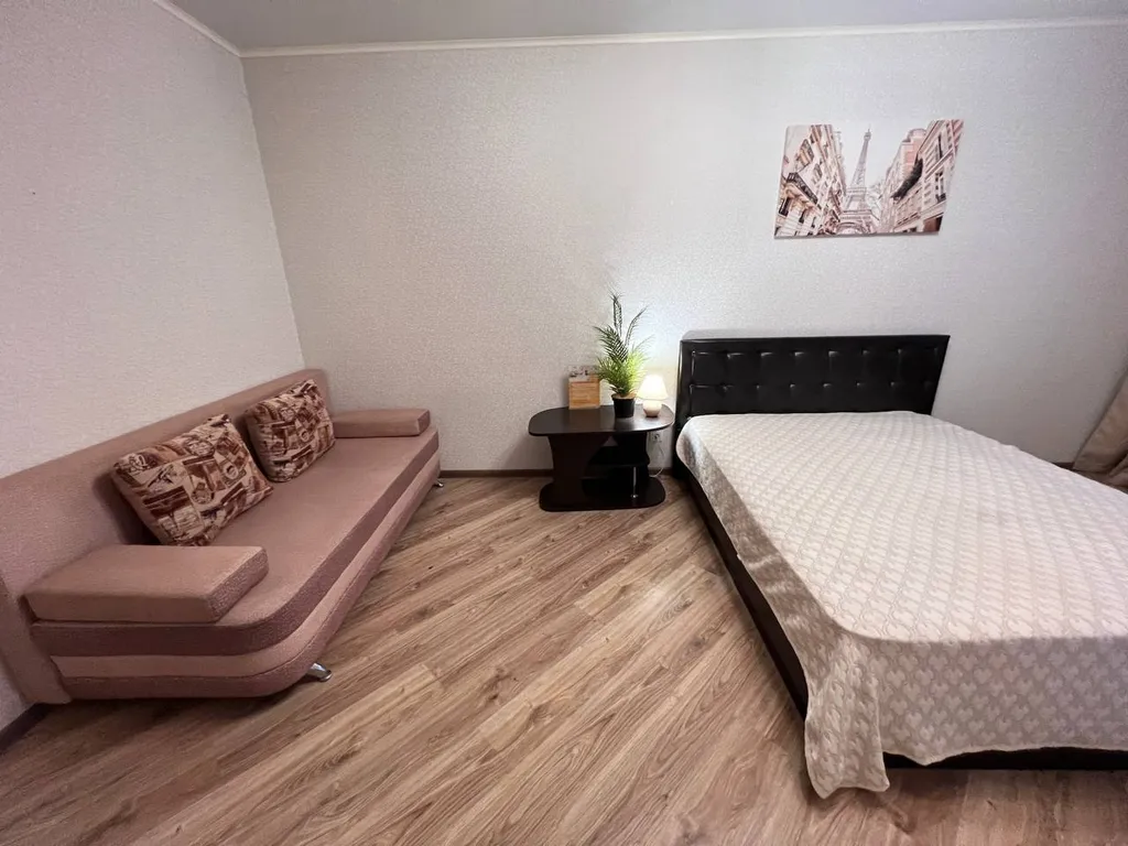 Просторная квартира для 6 гостей на Куликова (Уютный Дом)