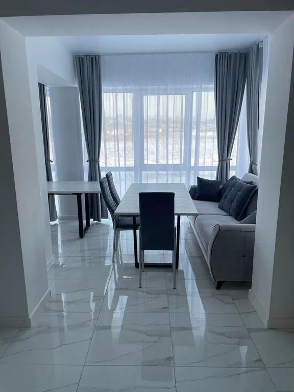 Коттедж с теплым бассейном и баней в 15 минутах от города