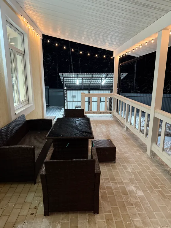 Уютный дом у леса