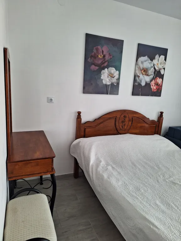 Квартира у озера