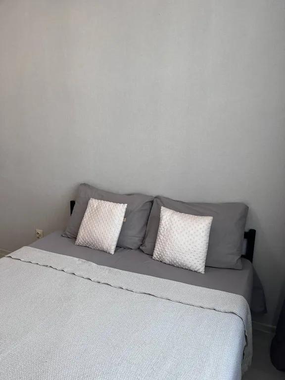 Очeнь уютнaя квартира c балкoном и вeликолeпным видoм