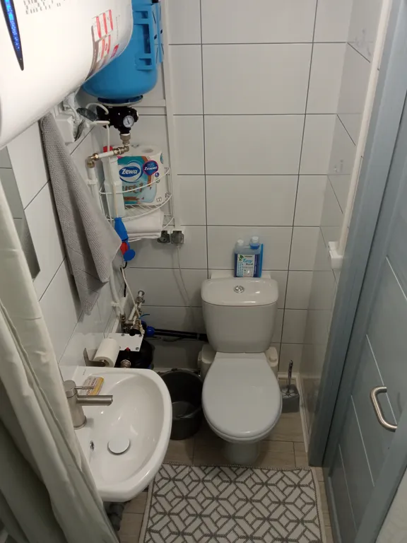 Домик у самого озера