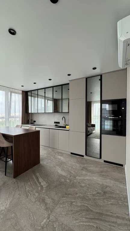 Современная 2-комнатная квартира с дизайнерским ремонтом