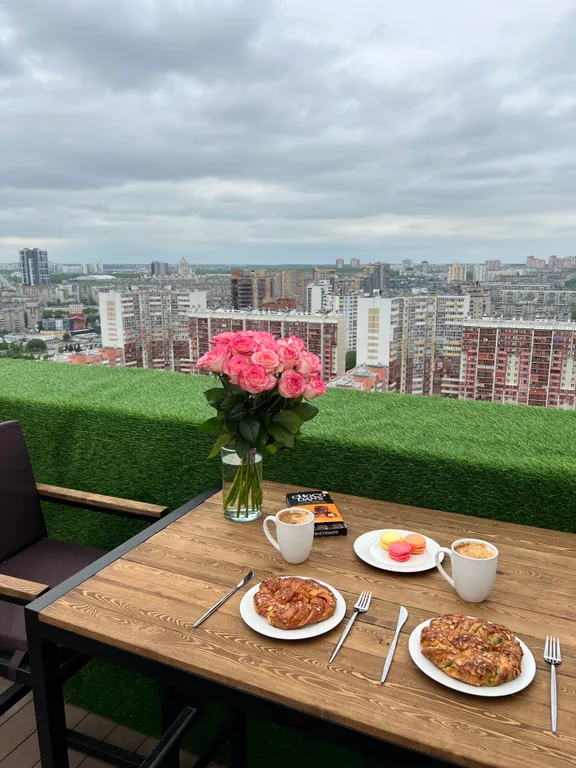 Студия 3 с панорамным видом на город