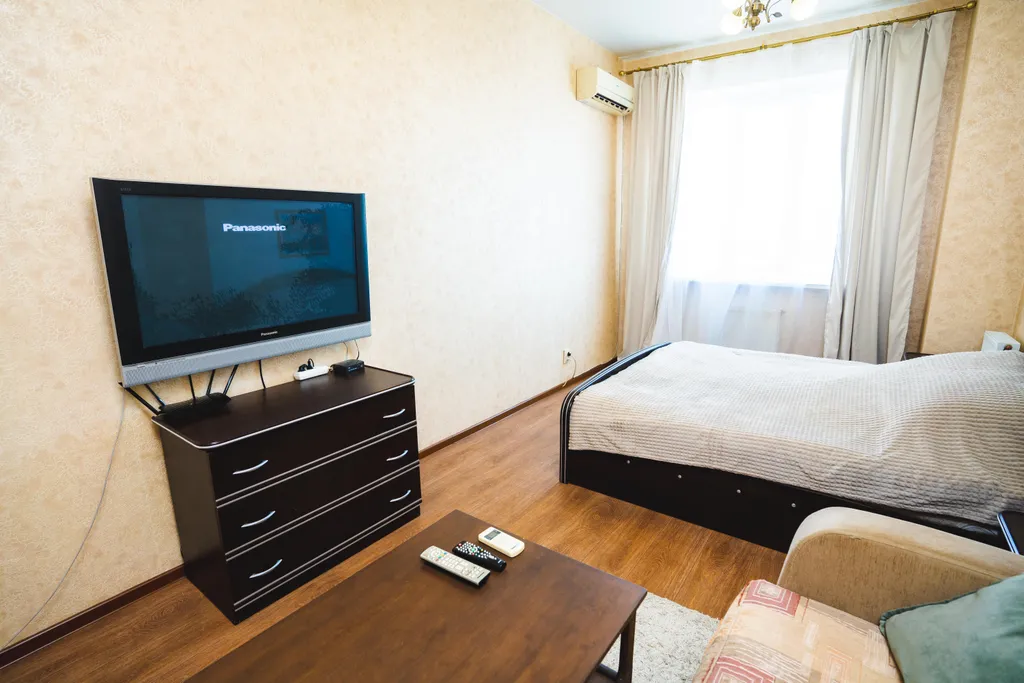 Atlant Apartments 83л