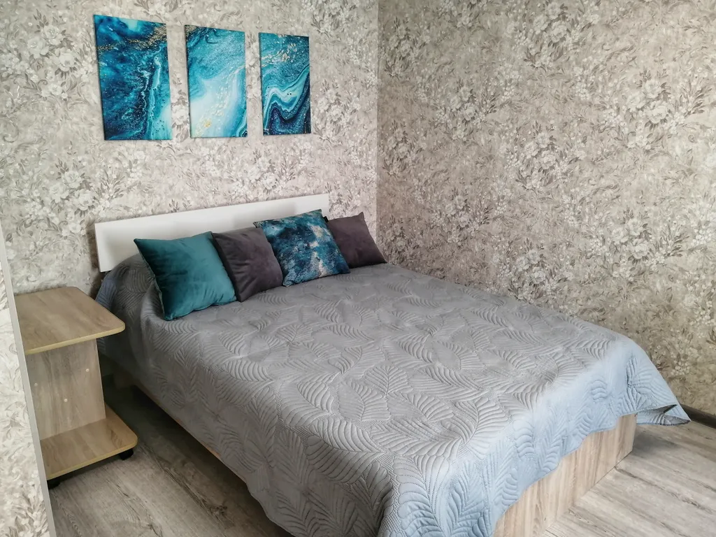 Комфортная квартира со свежим ремонтом и новой мебелью — аренда посуточно в Каменск-Уральский