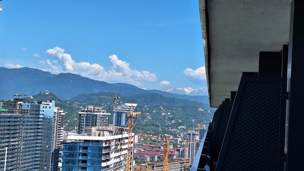 Orbi City - с видом на море