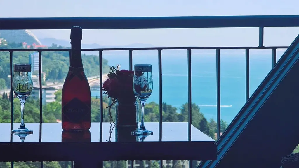 Квартира luxe 2к с видом на море и дендрарий парк