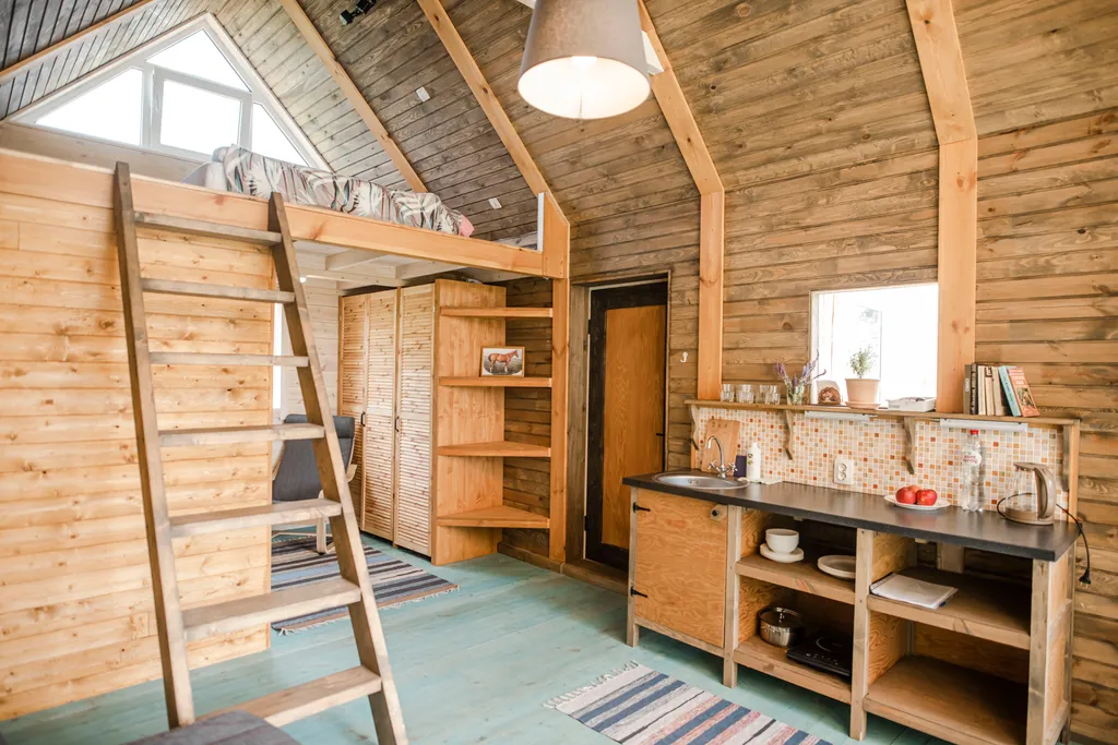 Уютный эко-дом у горной речки