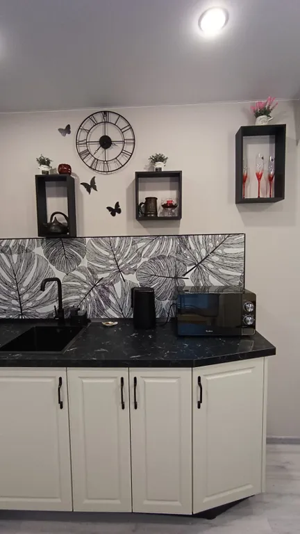 Квартира-студия с ремонтом в тихом центре