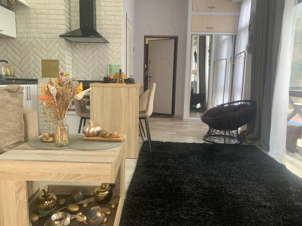 Солнечная стильная студия в горах Красной Поляны