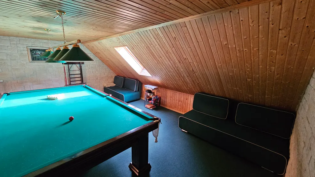 4-комнатный Дом