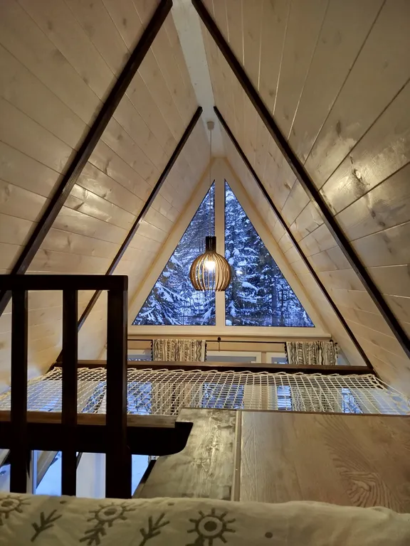 Атмосферный дом шале с видом на лес