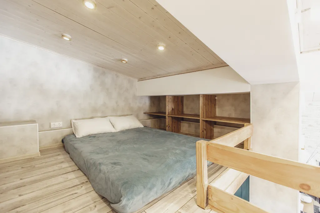 Видовая двухэтажная мансарда в центре